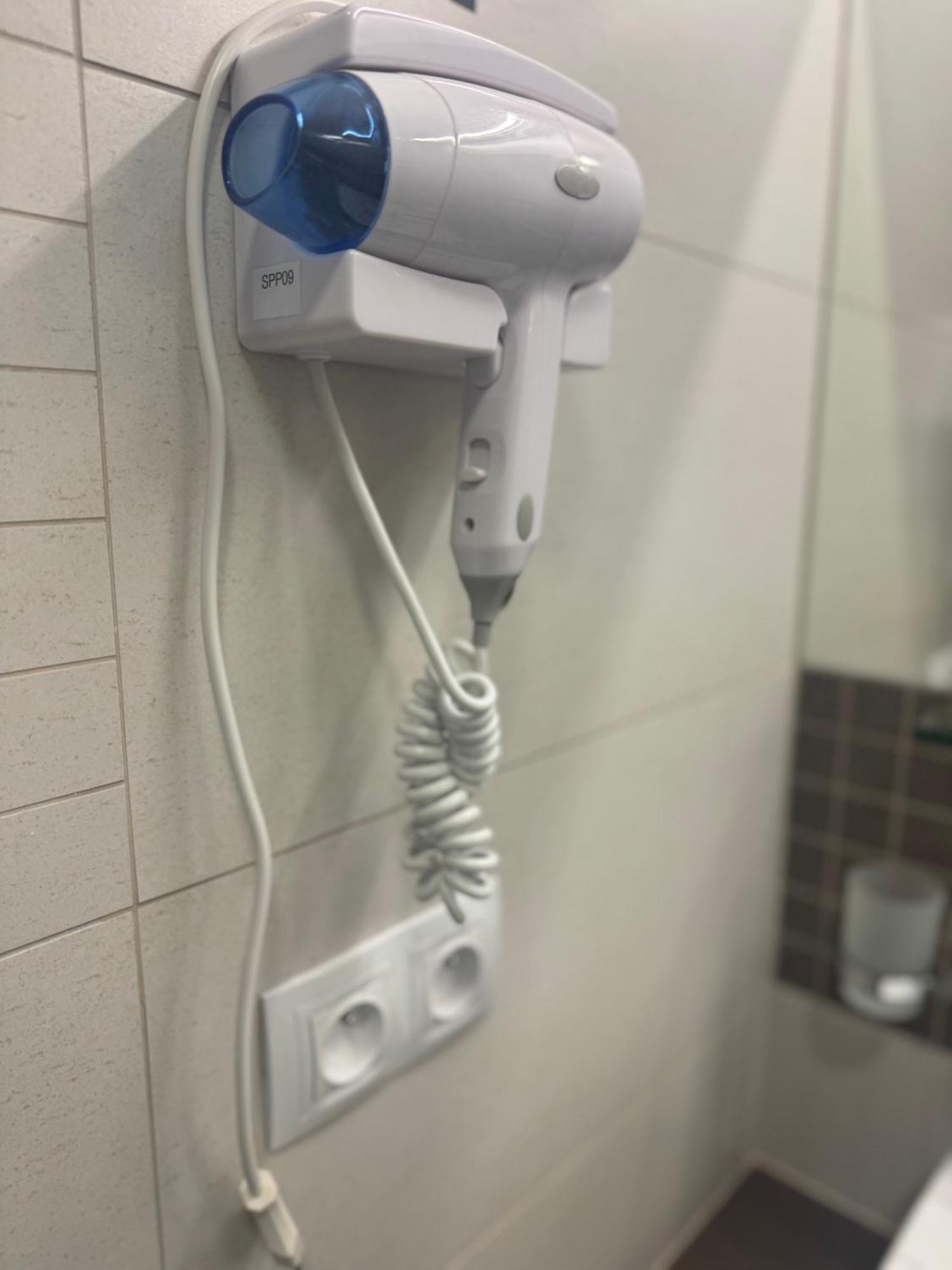 פארדוביצה Pierre Hotel מראה חיצוני תמונה